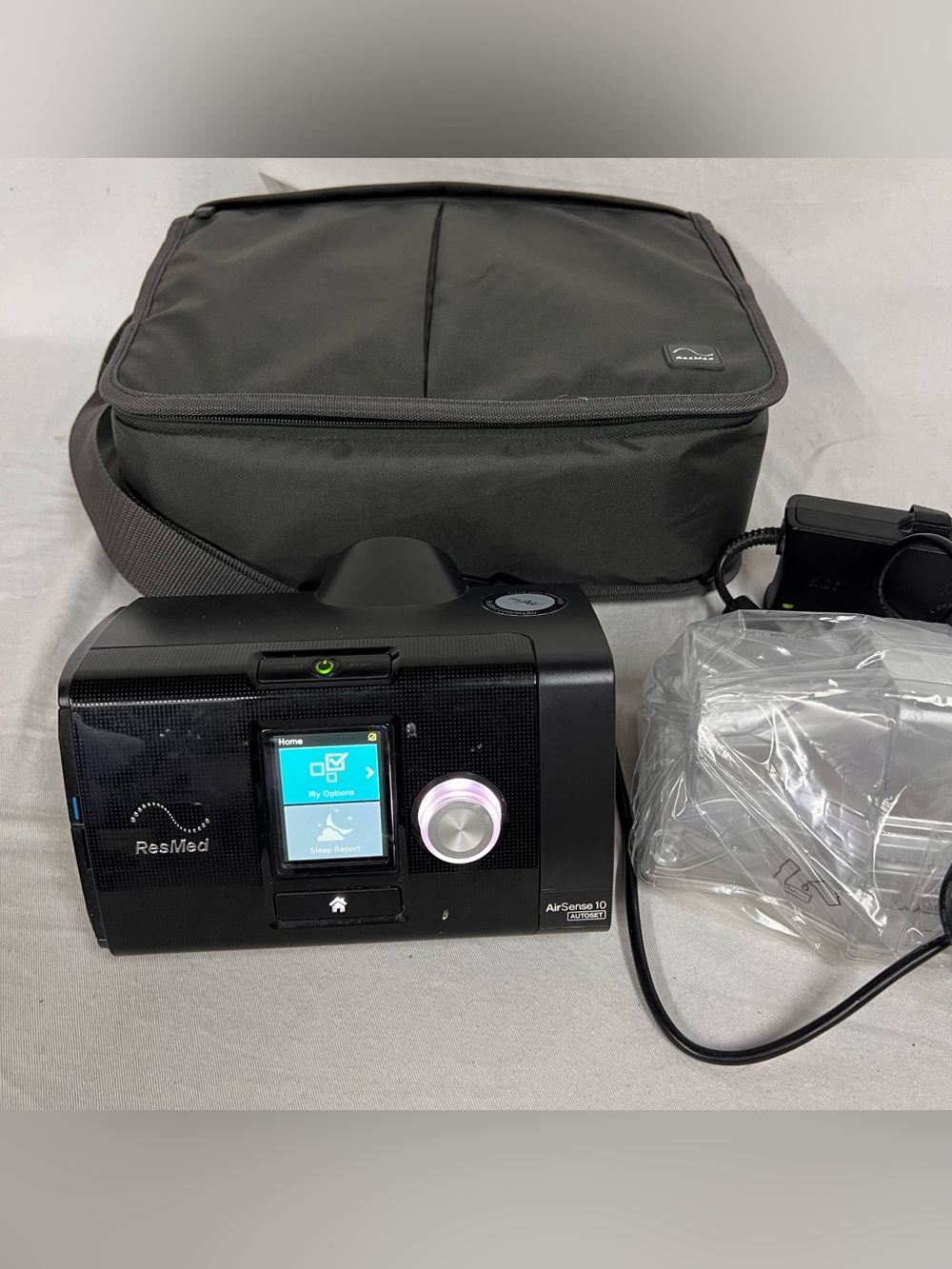 2619 hours AirSense 10 AUTOSET with New water tank and case